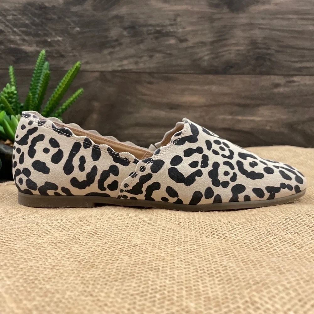 NIB Lucky Brand Cloeey Scalloped Leopard Flat